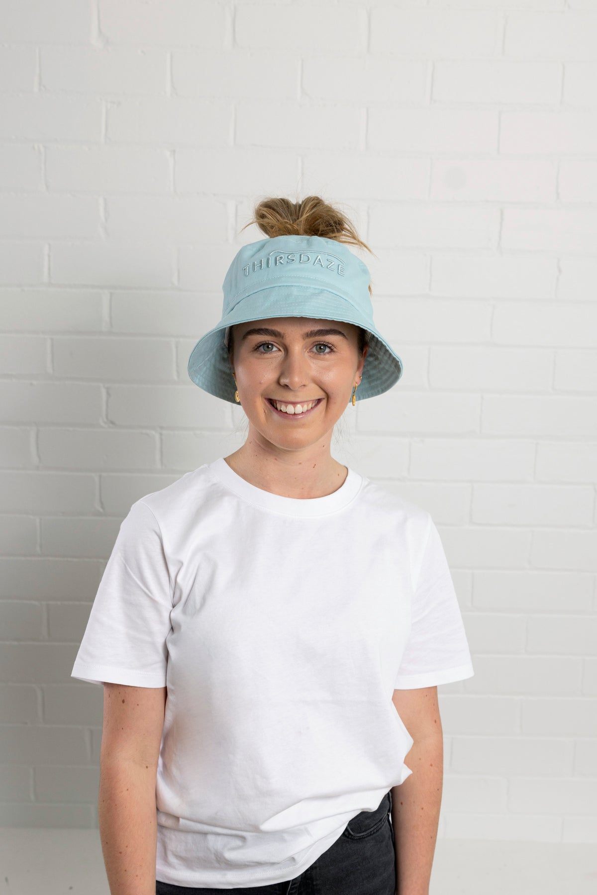 SLIGHTLY IMPERFECT Hylani Ponytail Bucket Hat Packs