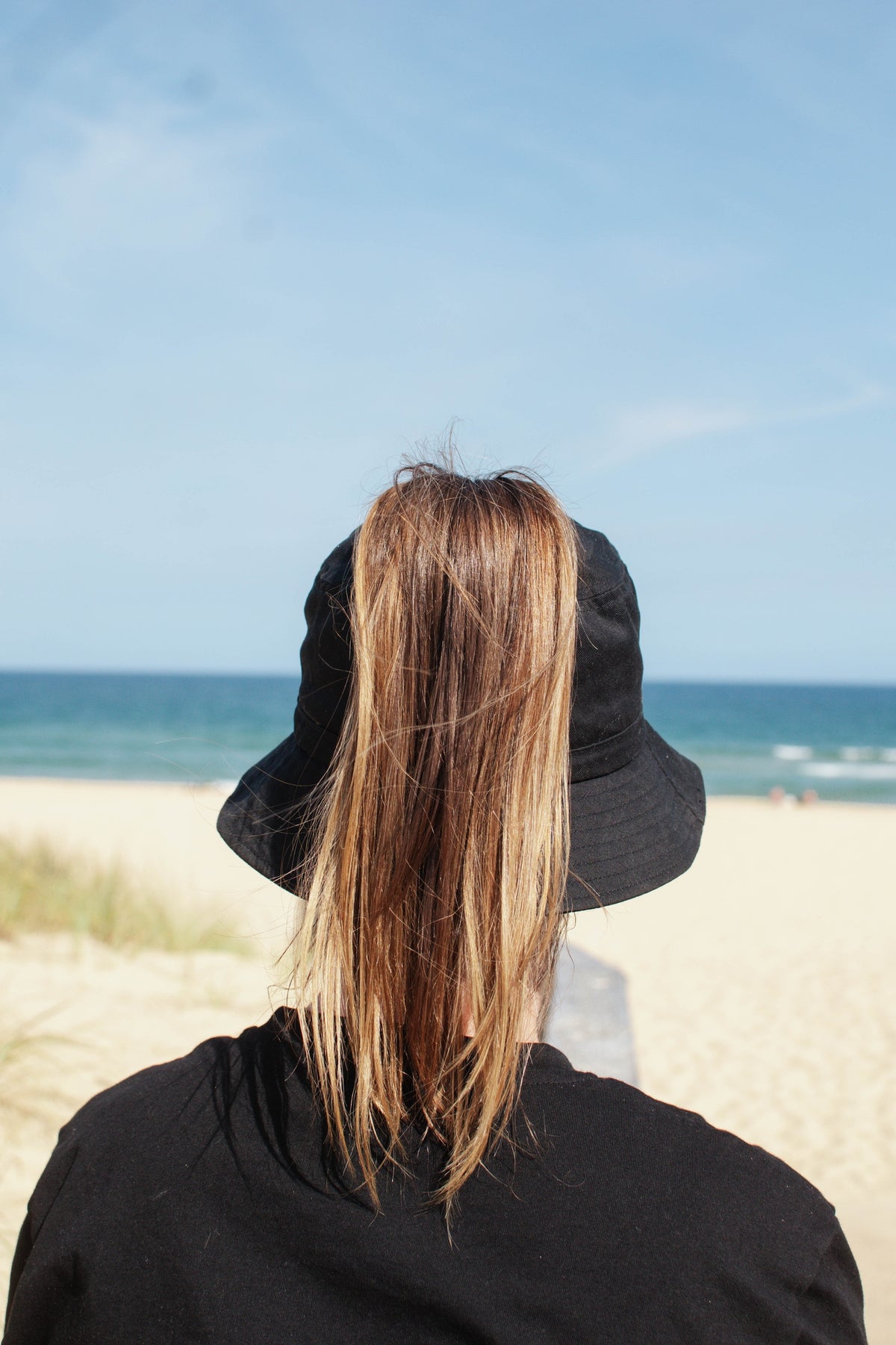 SLIGHTLY IMPERFECT Hylani Ponytail Bucket Hat Packs