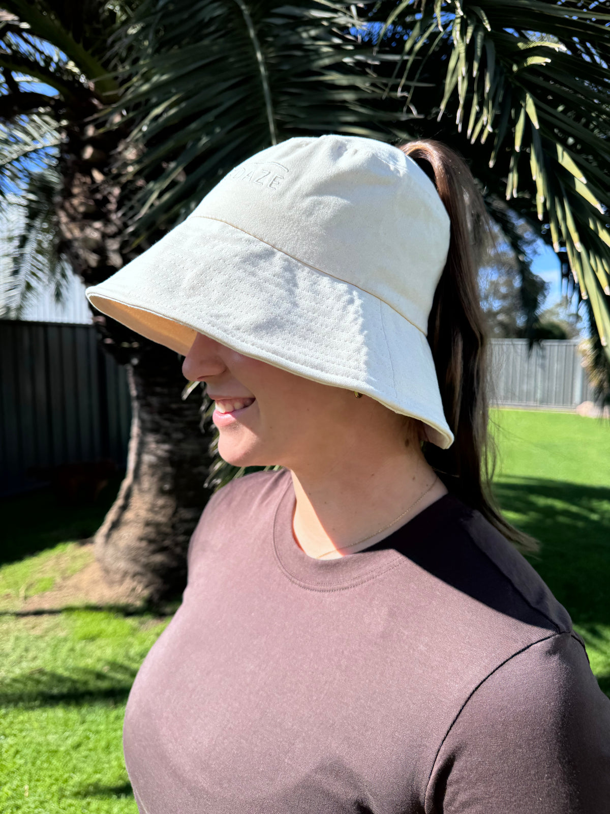 Hylani Wide Brim Ponytail Hat (Relaxed Fit)